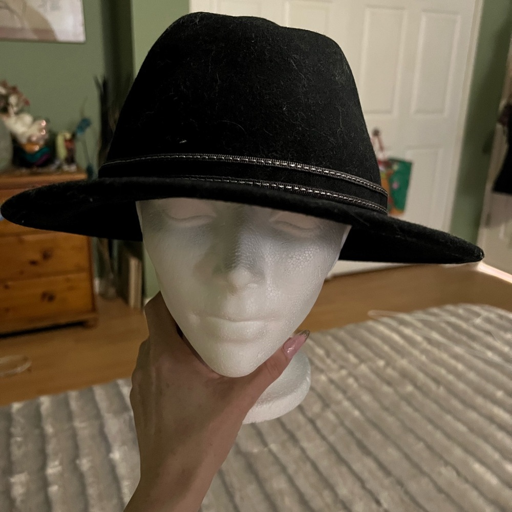 Simons Hat